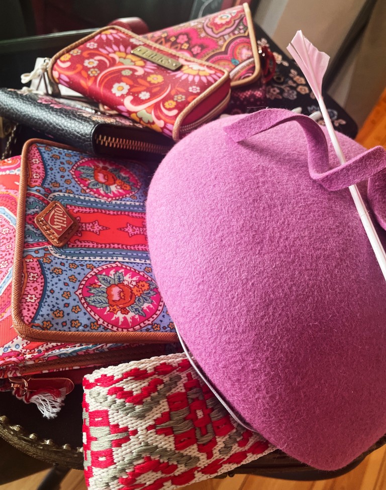 Barevné doplňky a krásné vzory - Butik Olallá Tišnov