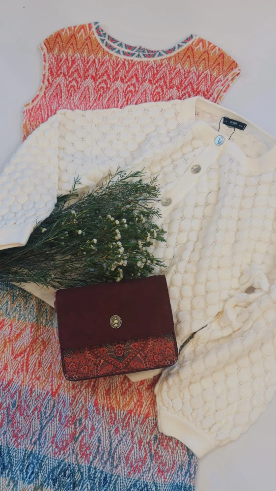 Ručně pletené šaty a svetry - Butik Olallá Tišnov